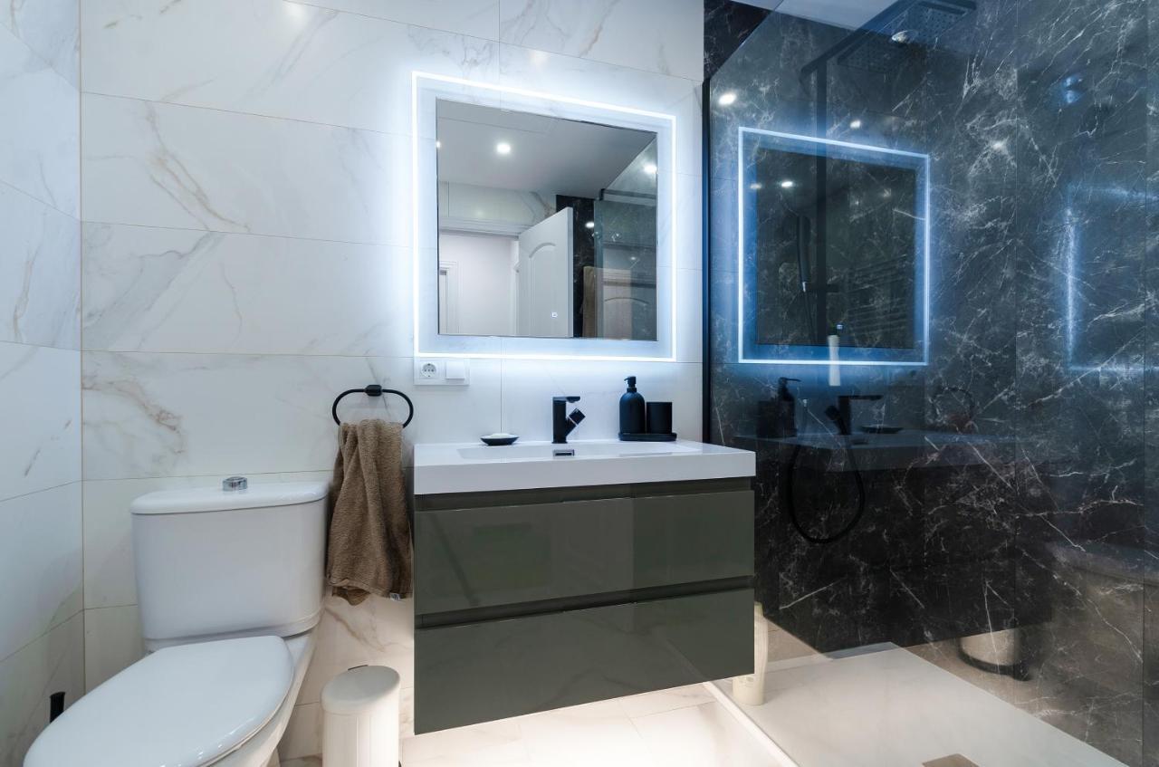 Luxury Blue Coast Seaside Retreat Marbella Lägenhet Exteriör bild