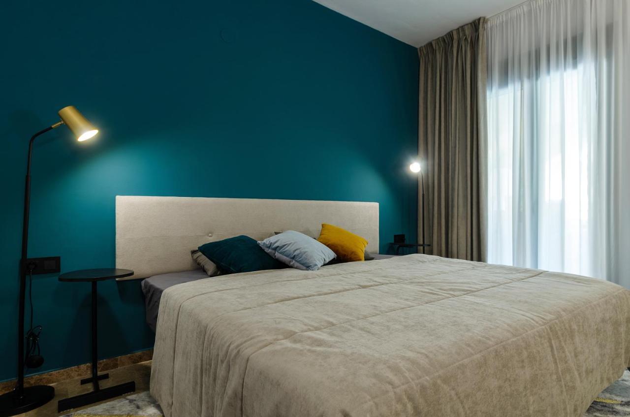 Luxury Blue Coast Seaside Retreat Marbella Lägenhet Exteriör bild