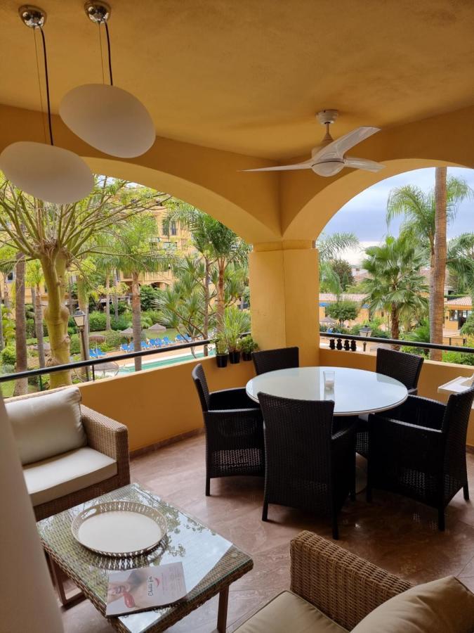 Luxury Blue Coast Seaside Retreat Marbella Lägenhet Exteriör bild