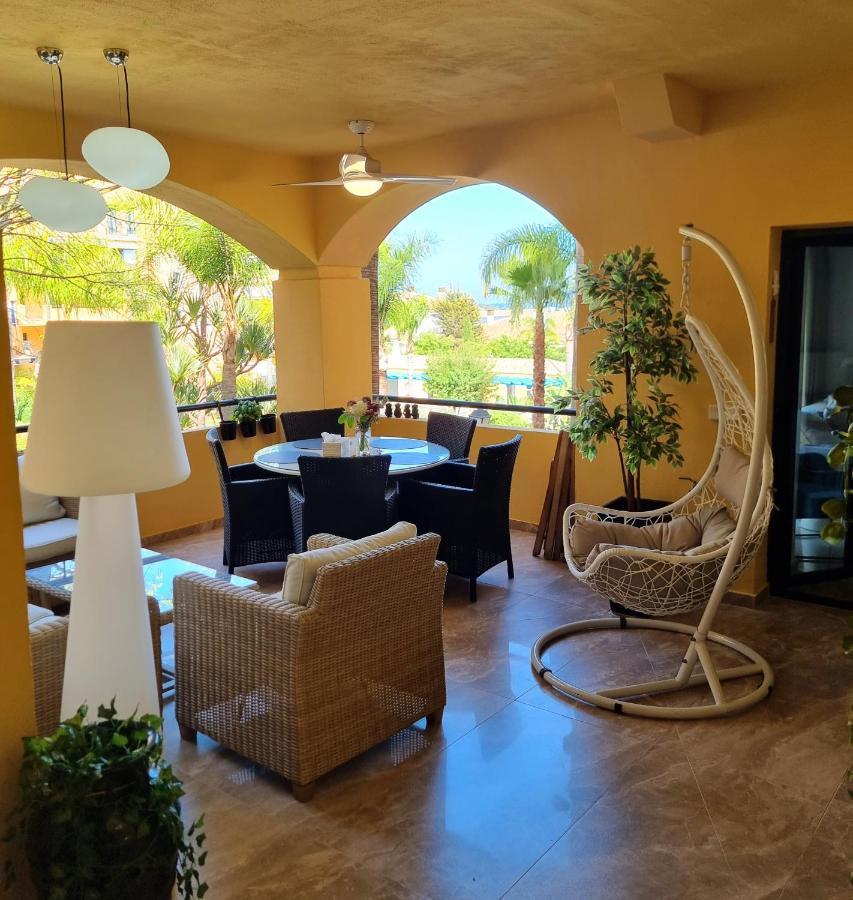 Luxury Blue Coast Seaside Retreat Marbella Lägenhet Exteriör bild