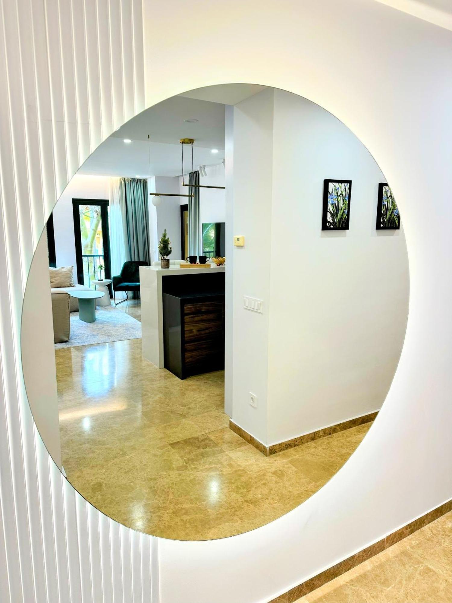 Luxury Blue Coast Seaside Retreat Marbella Lägenhet Exteriör bild